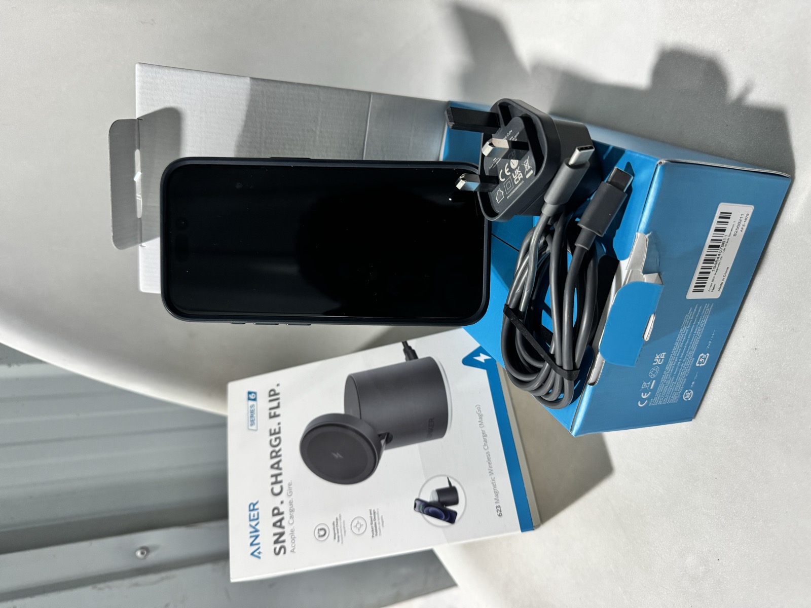 Anker 623 Magnetic Wireless Charger (MagGo) — image 7