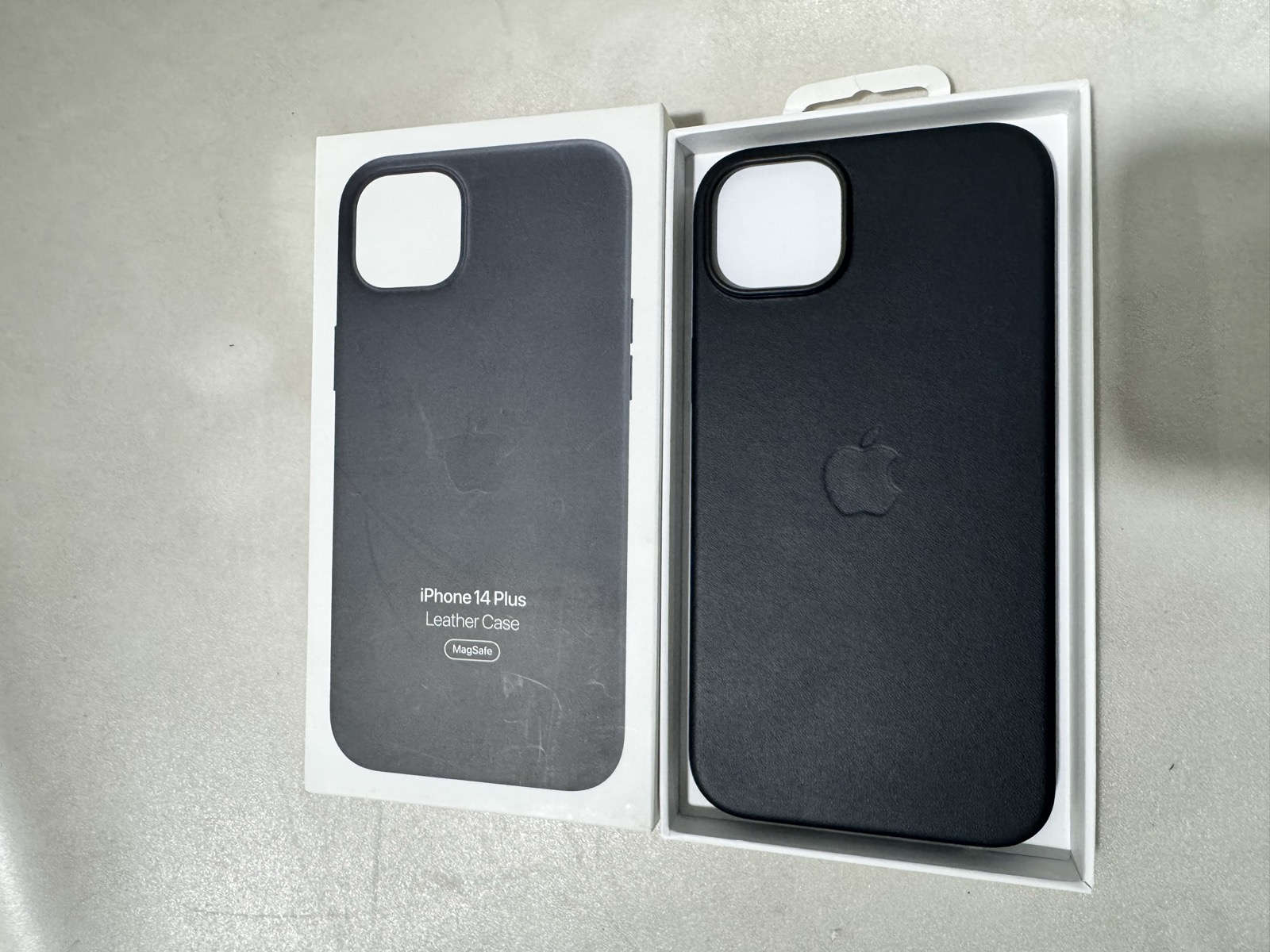 Apple iPhone 14 Plus Leather Case with MagSafe — Midnight