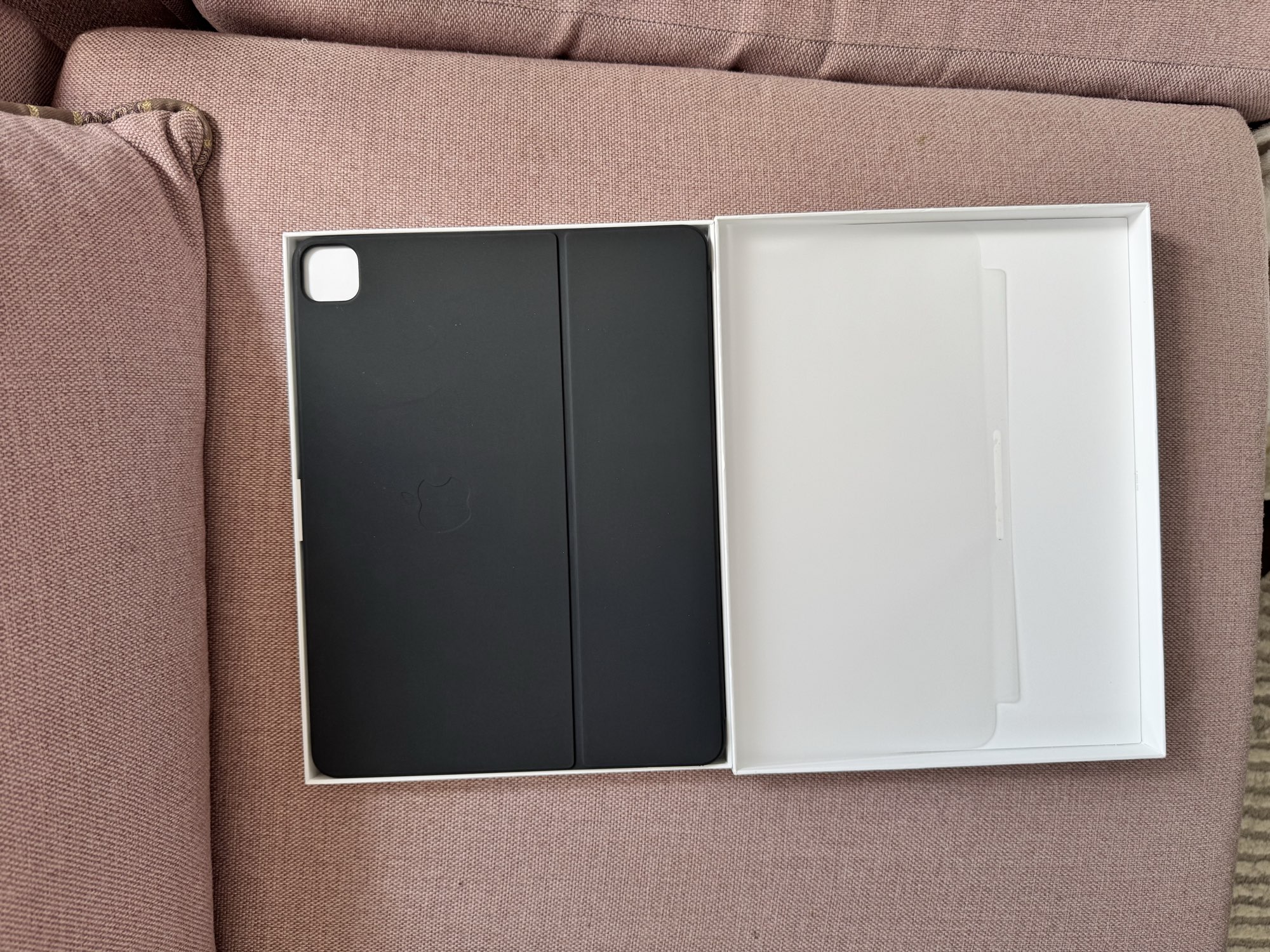 Apple Smart Keyboard Folio for iPad Pro 12.9" (3rd & 4th Gen) — image 4