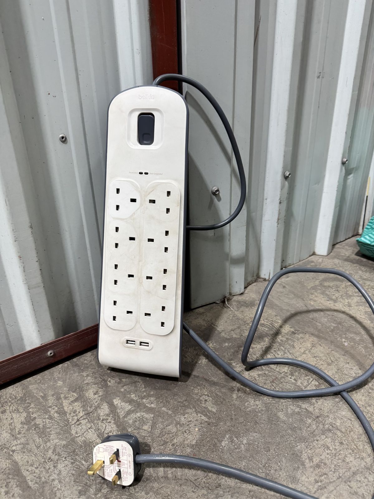 Belkin 8-Way Extension Power Strip with USB