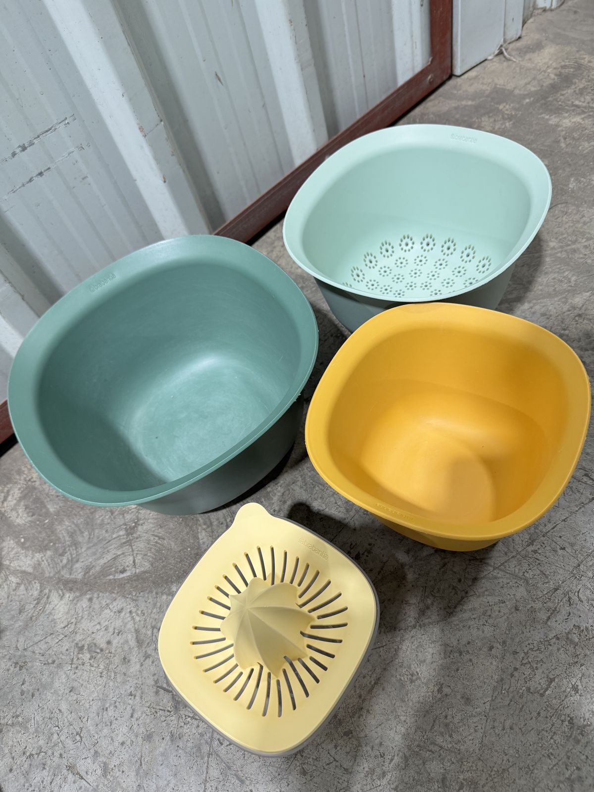Brabantia Mixing Bowl Set — image 2
