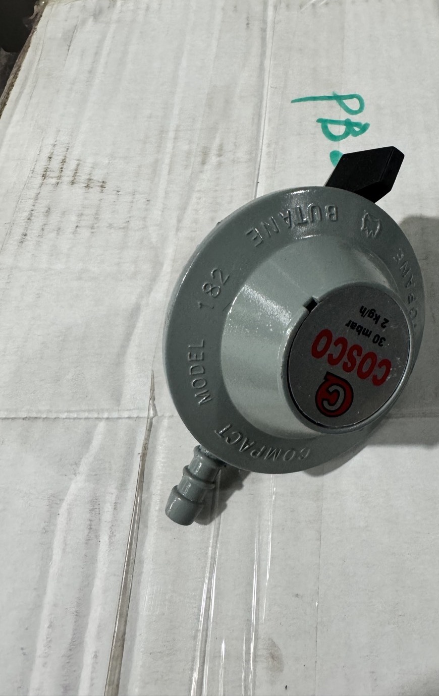 Cosco Kompact Model 182 Gas Regulator — image 1