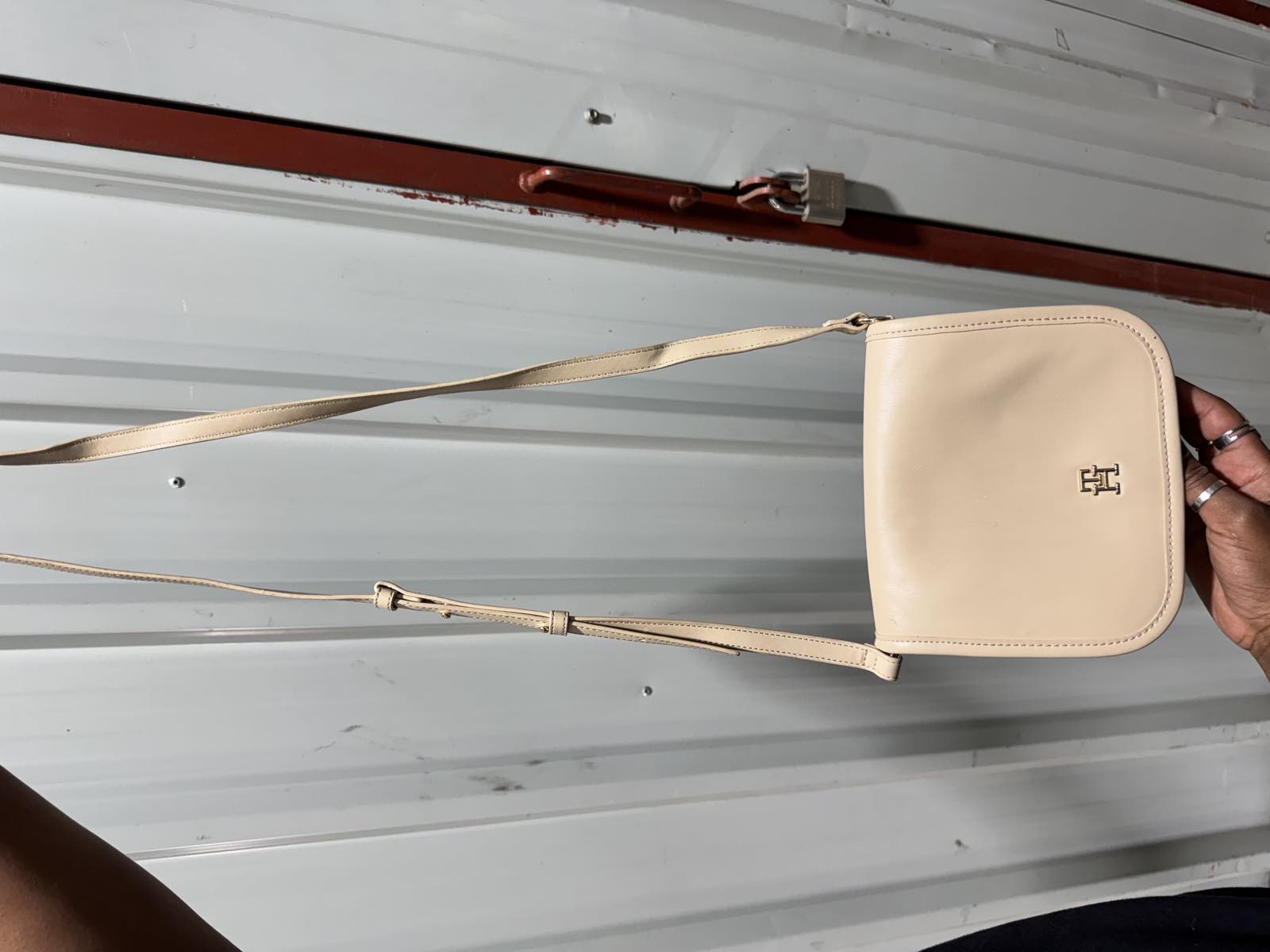 Tommy Hilfiger Crossbody Bag