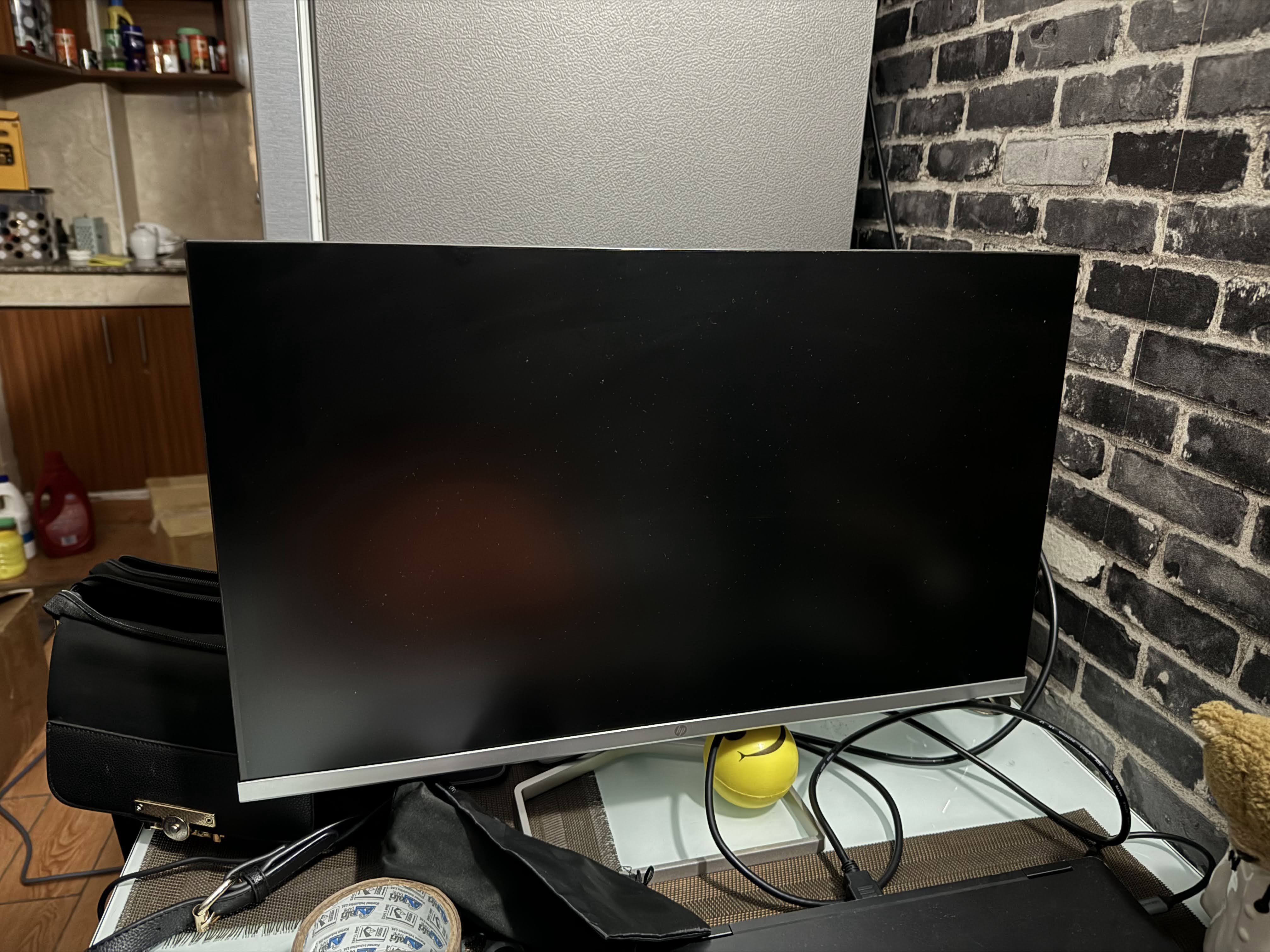 HP M24f 24-inch Full HD IPS FreeSync Monitor (Natural Silver)