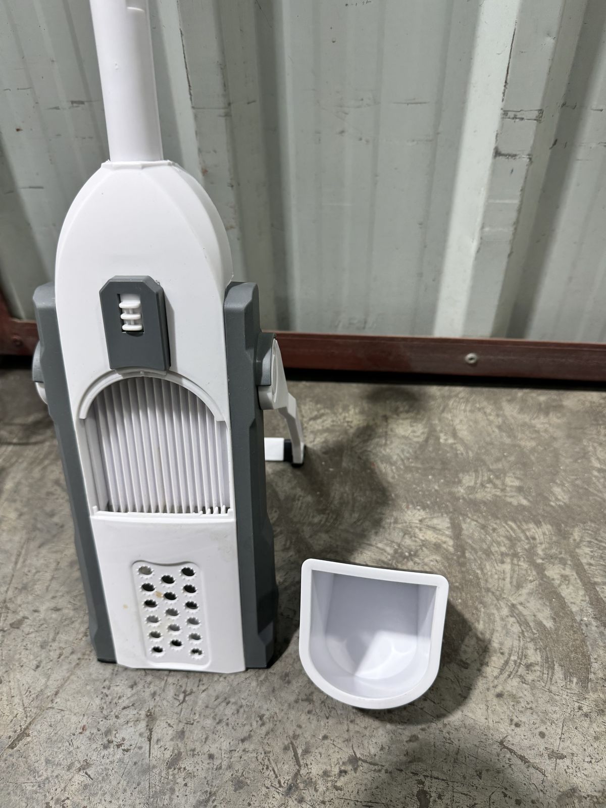 Mandoline Slicer with 30 Cutting Options — image 6