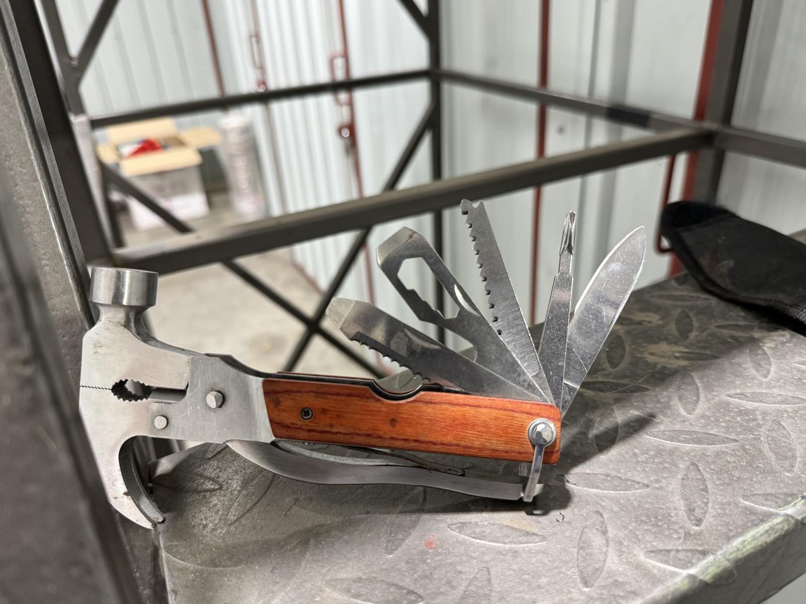 Multi-Tool Hammer with Wooden Handle — image 4