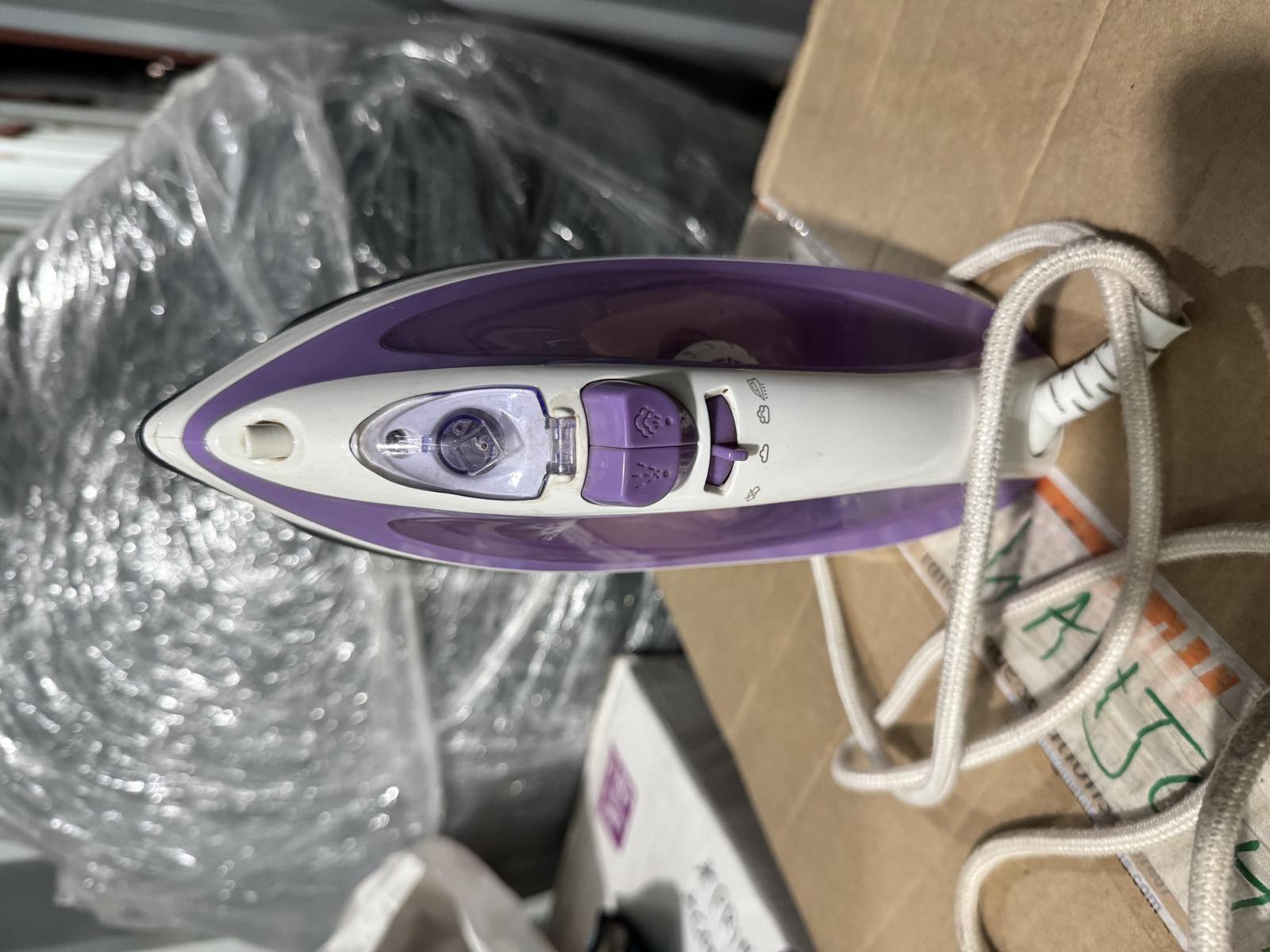 Philips FeatherLight Iron — image 4