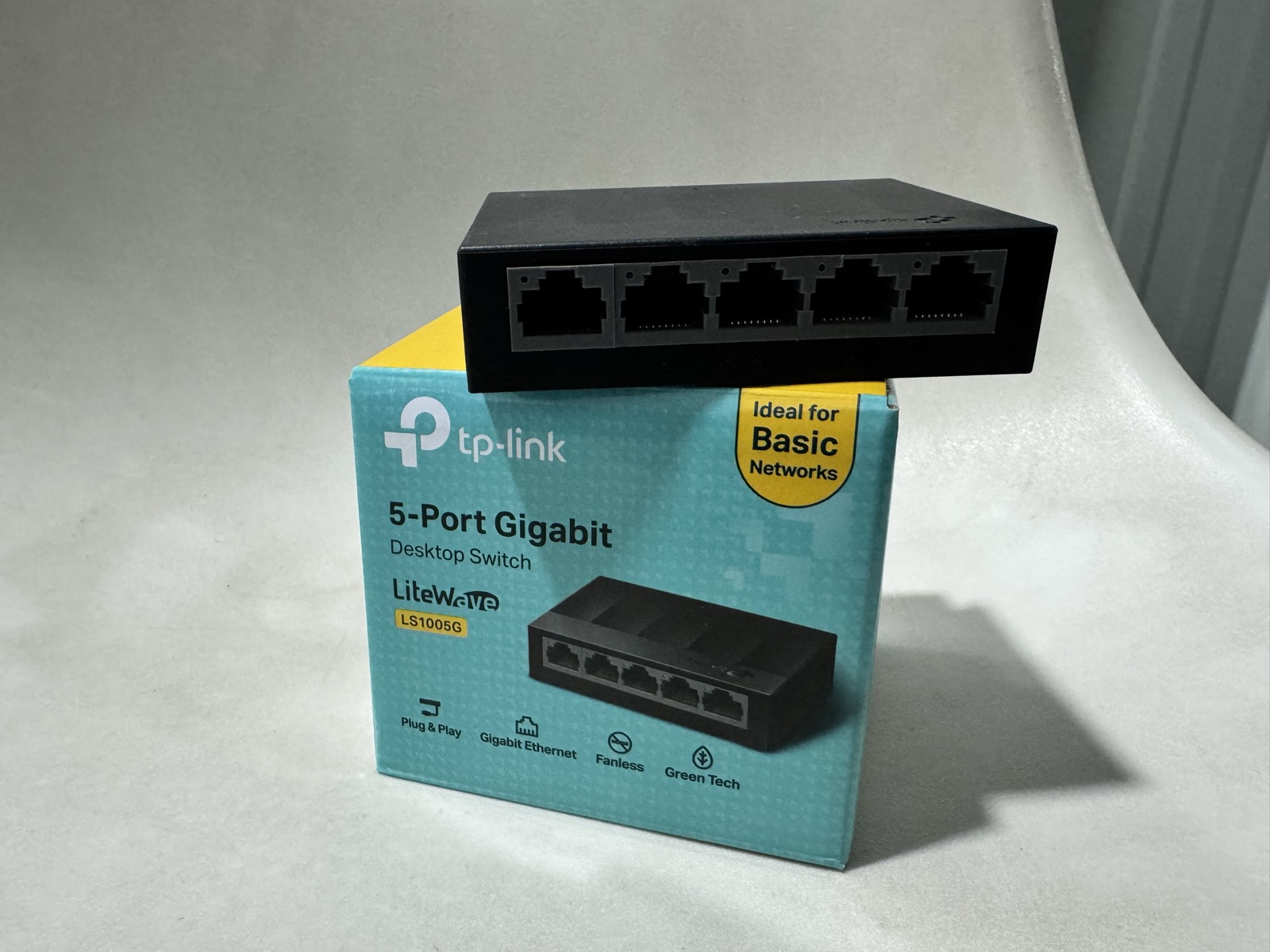 TP-Link LiteWave LS1005G 5-Port Gigabit Switch
