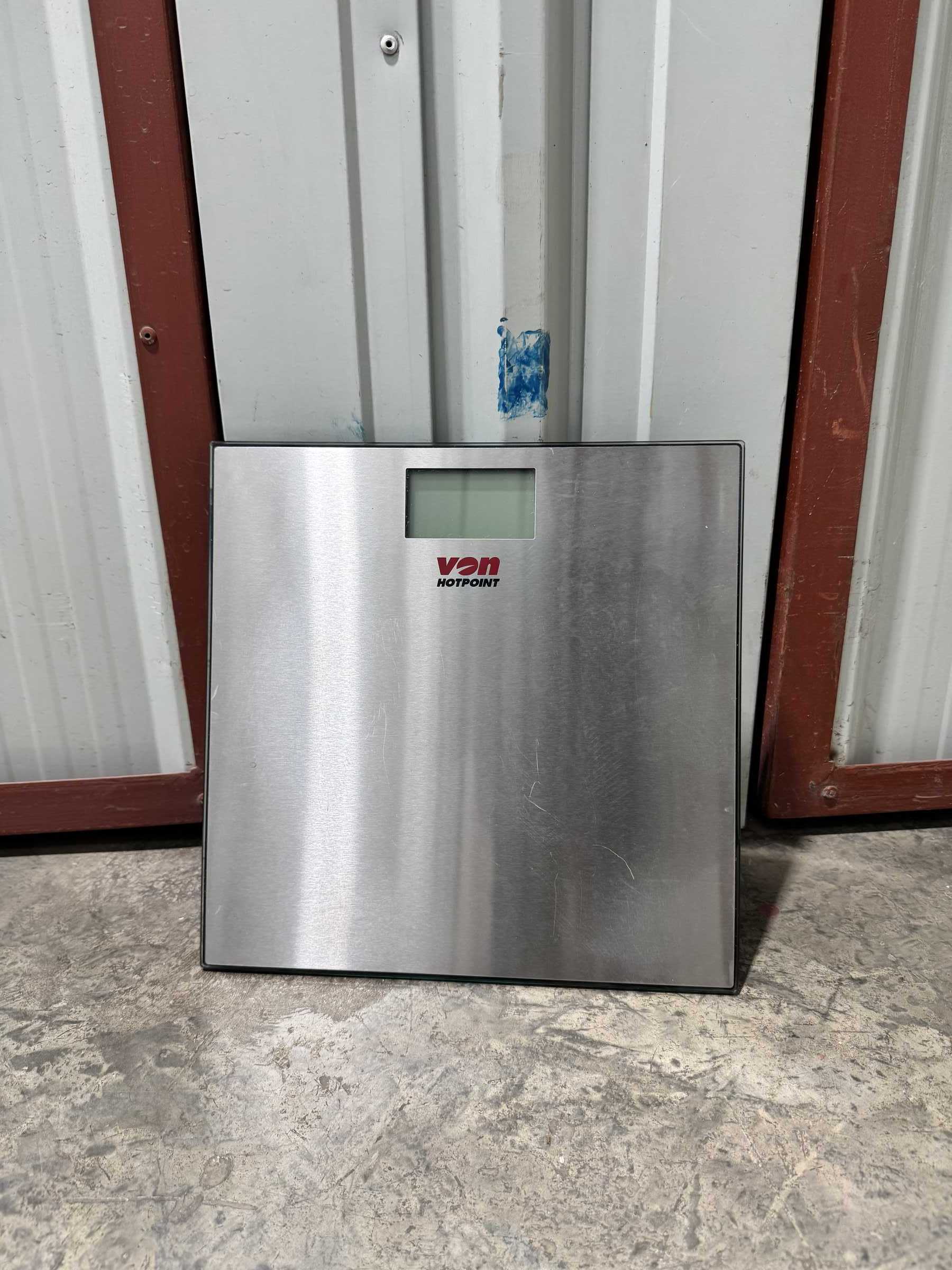 Von Hotpoint Electronic Bathroom Scale HESB18CS — image 1
